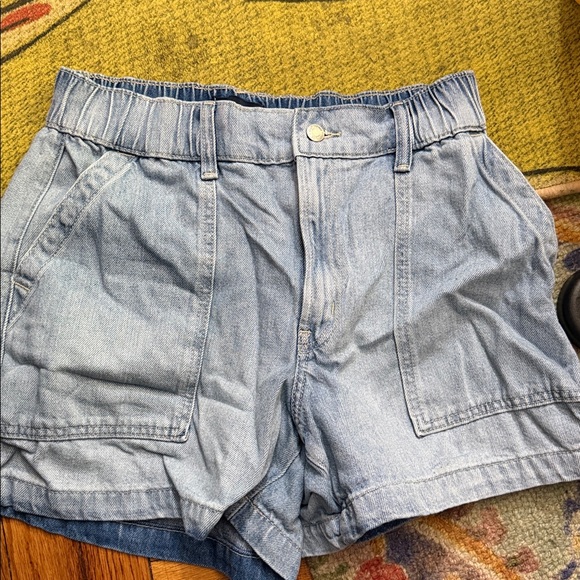 GAP Pants - GAP Classic Blue Denim Shorts size: M